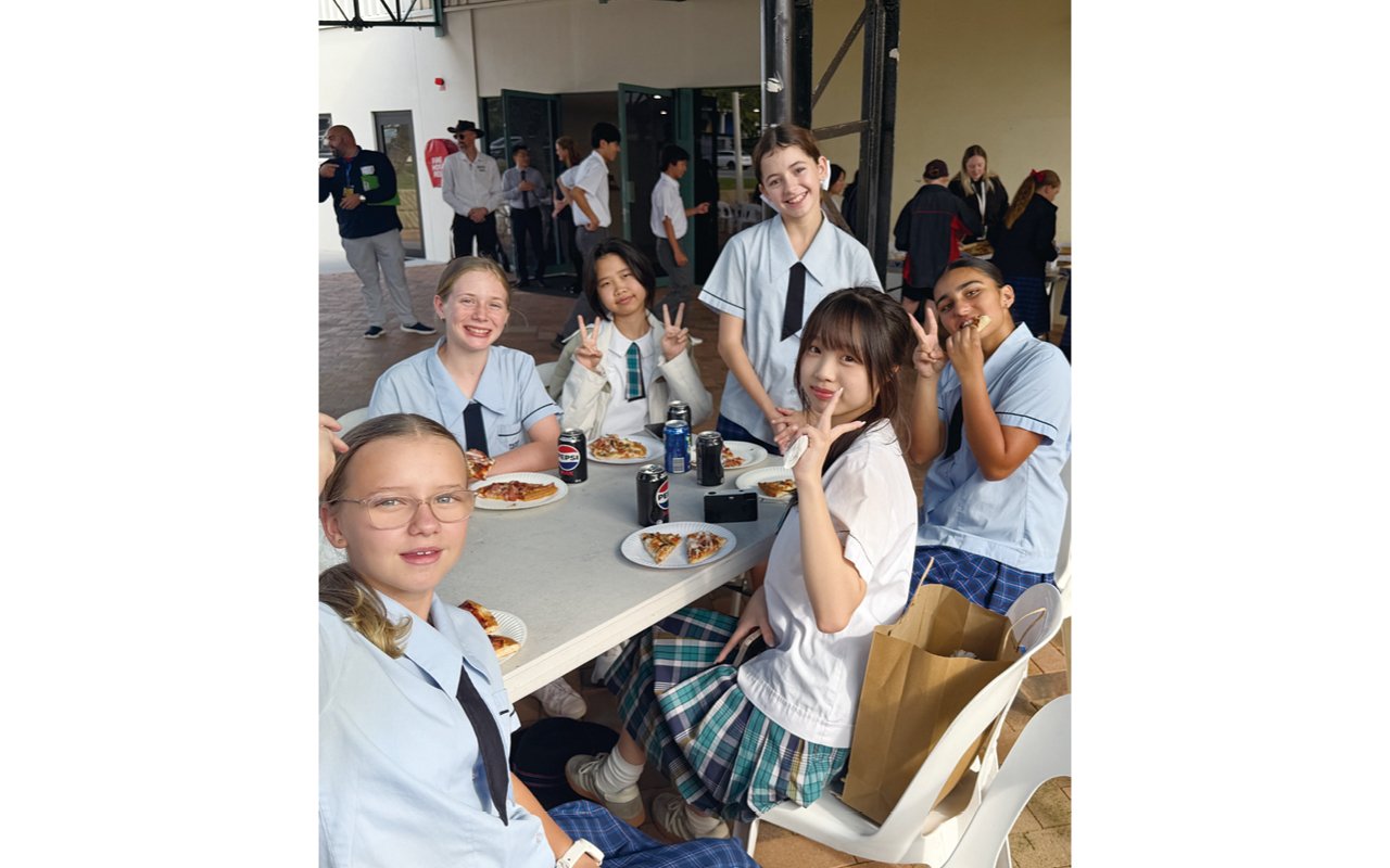 學校積極推動國際化英語教育