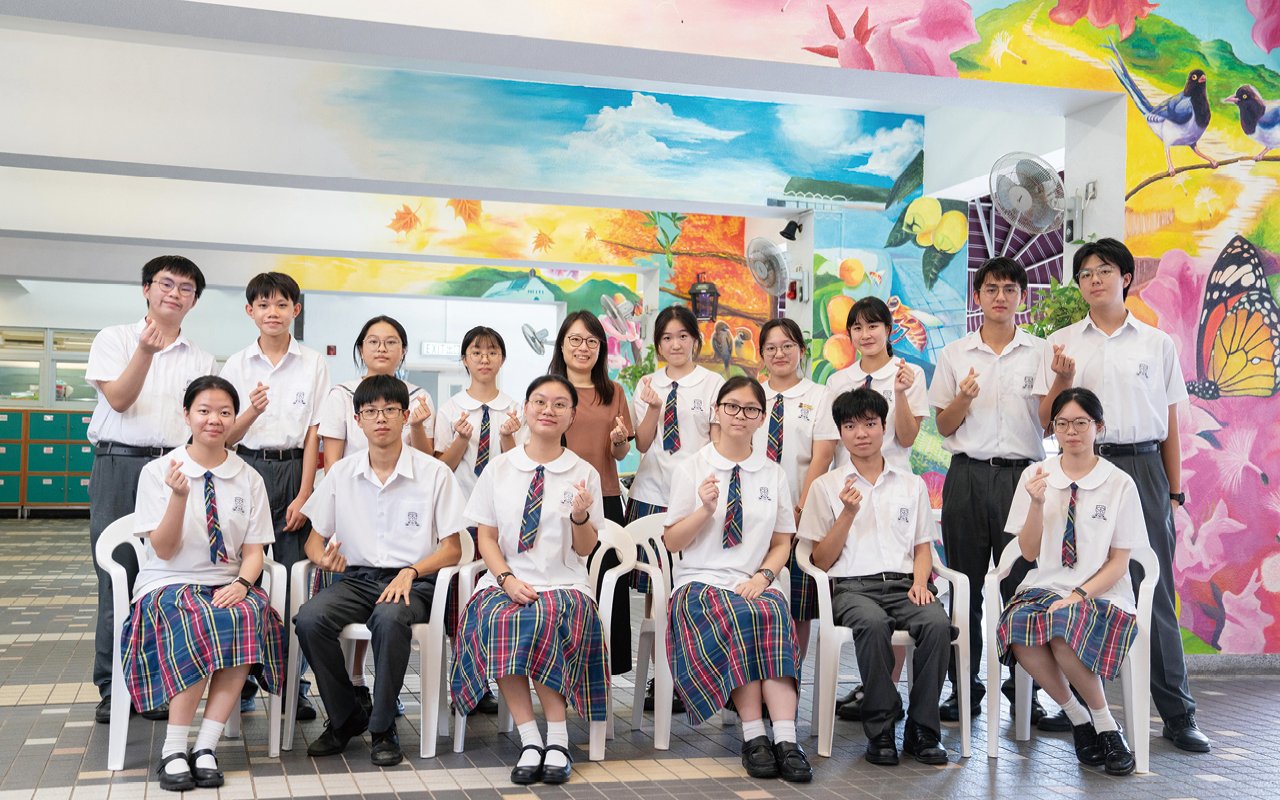 秉持「培育學生成為社會未來棟樑」的教育理念