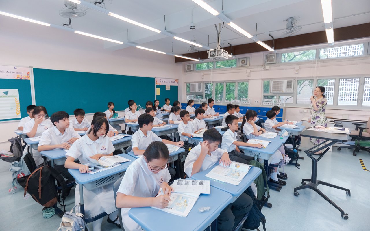 英語教育一直是學校的重點與優勢領域
