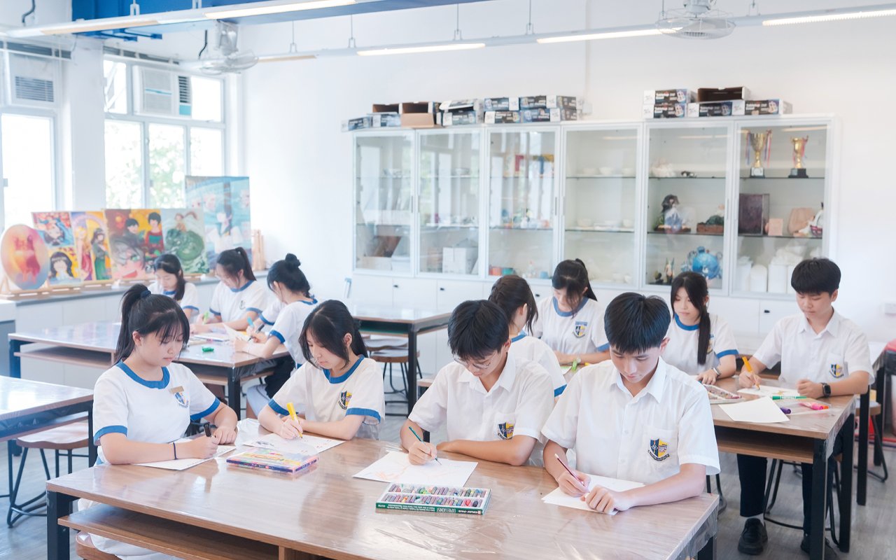 學校與興倫實驗學校合作， 獲得豐富的AI教學資源