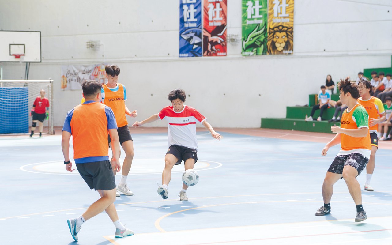 學校設有豐富的課外活動