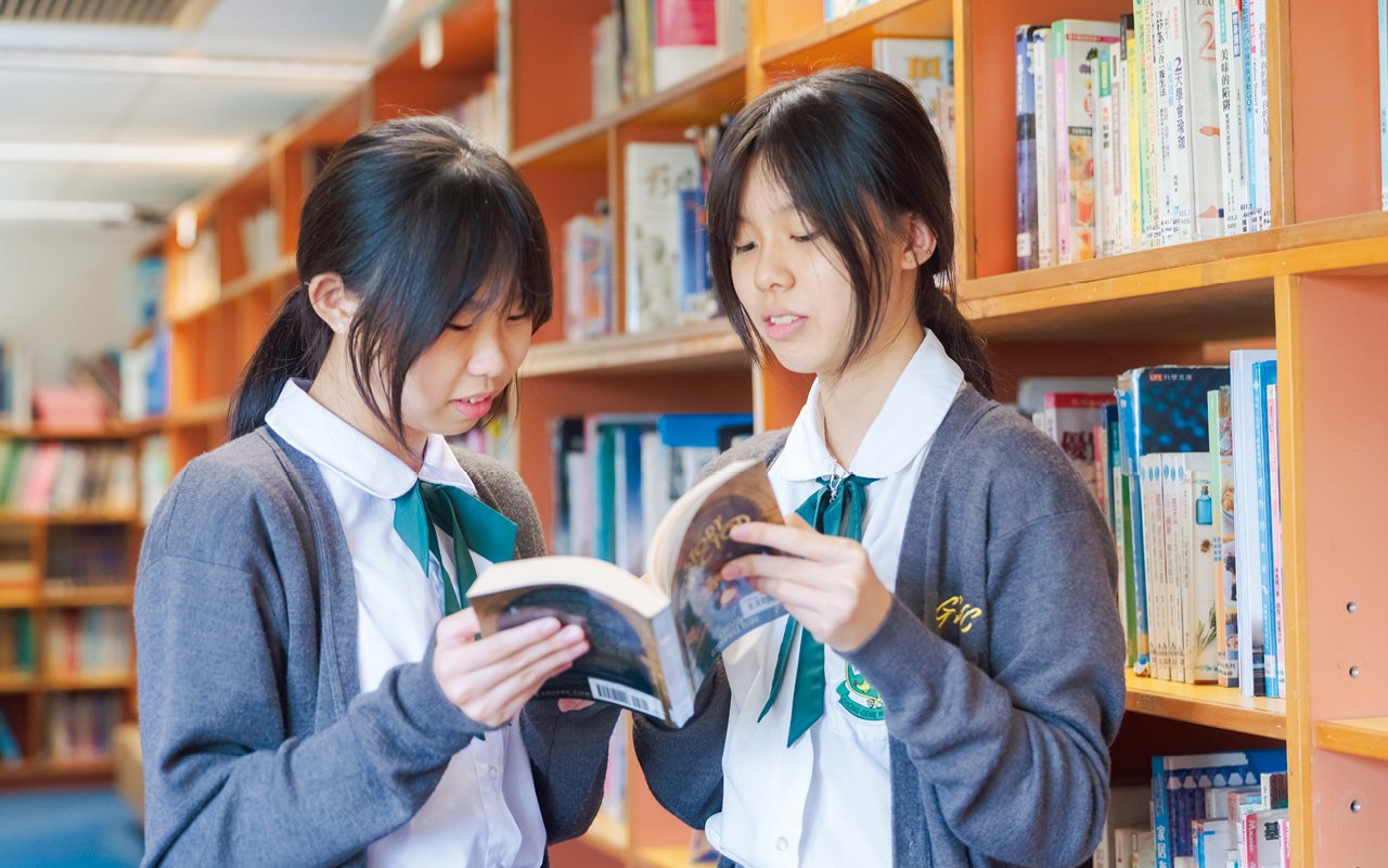 學生喜愛閱讀書籍