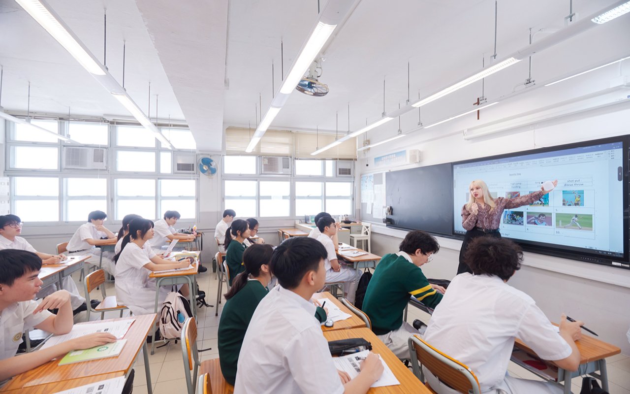 Students’ English scores have “risen steadily” in recent years