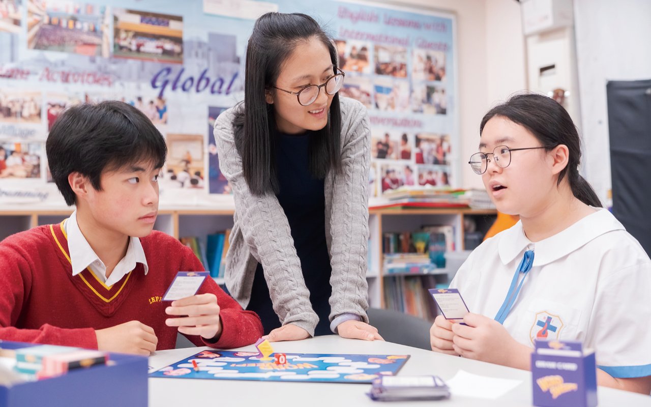 學校致力幫助學生成為自信且高效的溝通者