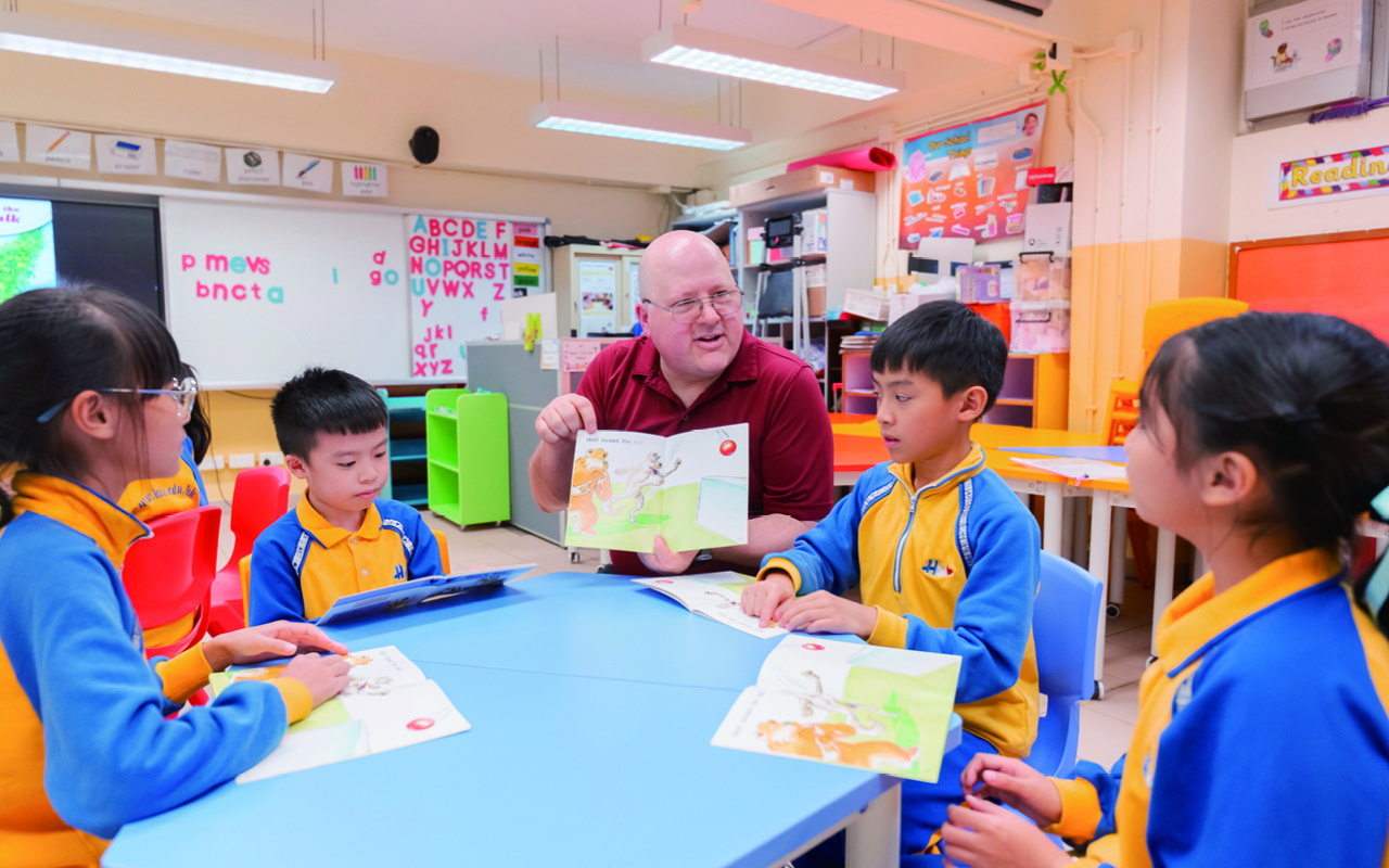 Let students learn English in a fun way