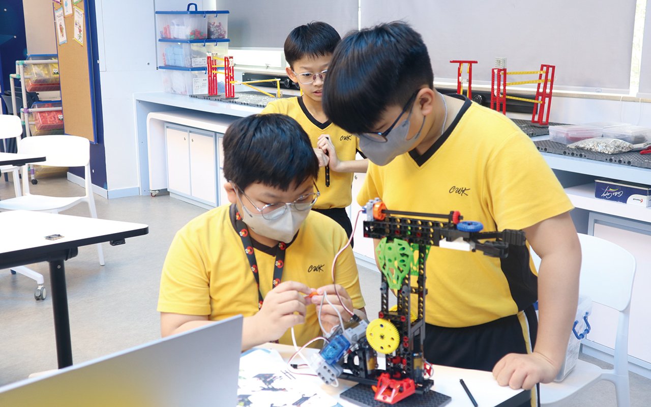 學校盡心盡力為學生提供教學資源