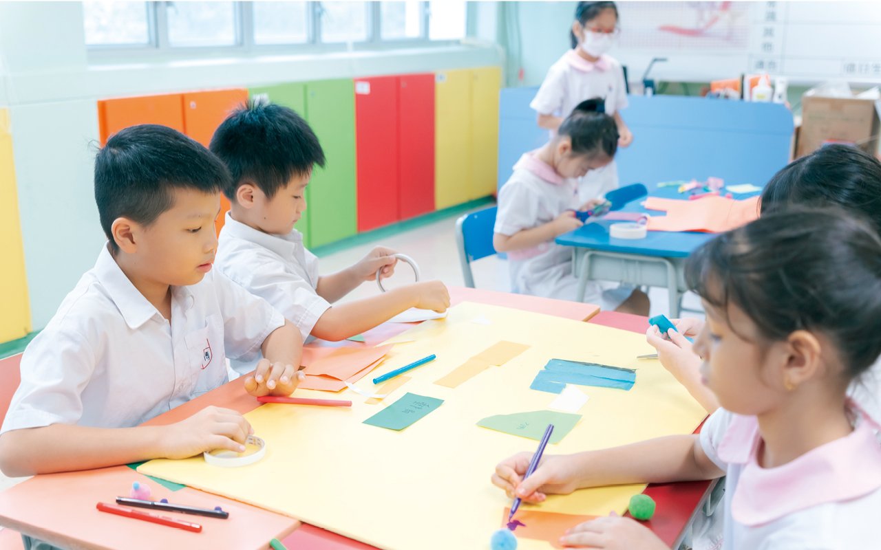 Students share their learning gains through reports
