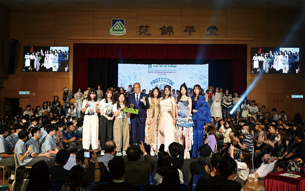 設計時裝以及修讀視覺藝術