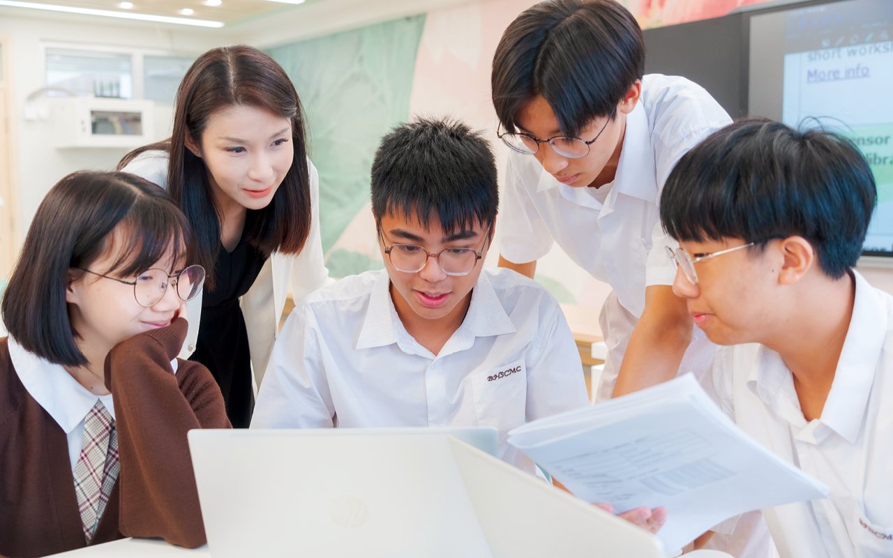 具備服務社會的精神