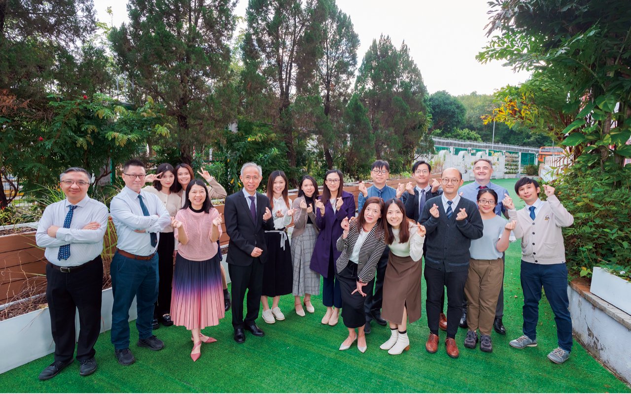 何應翰校長攜教學團隊