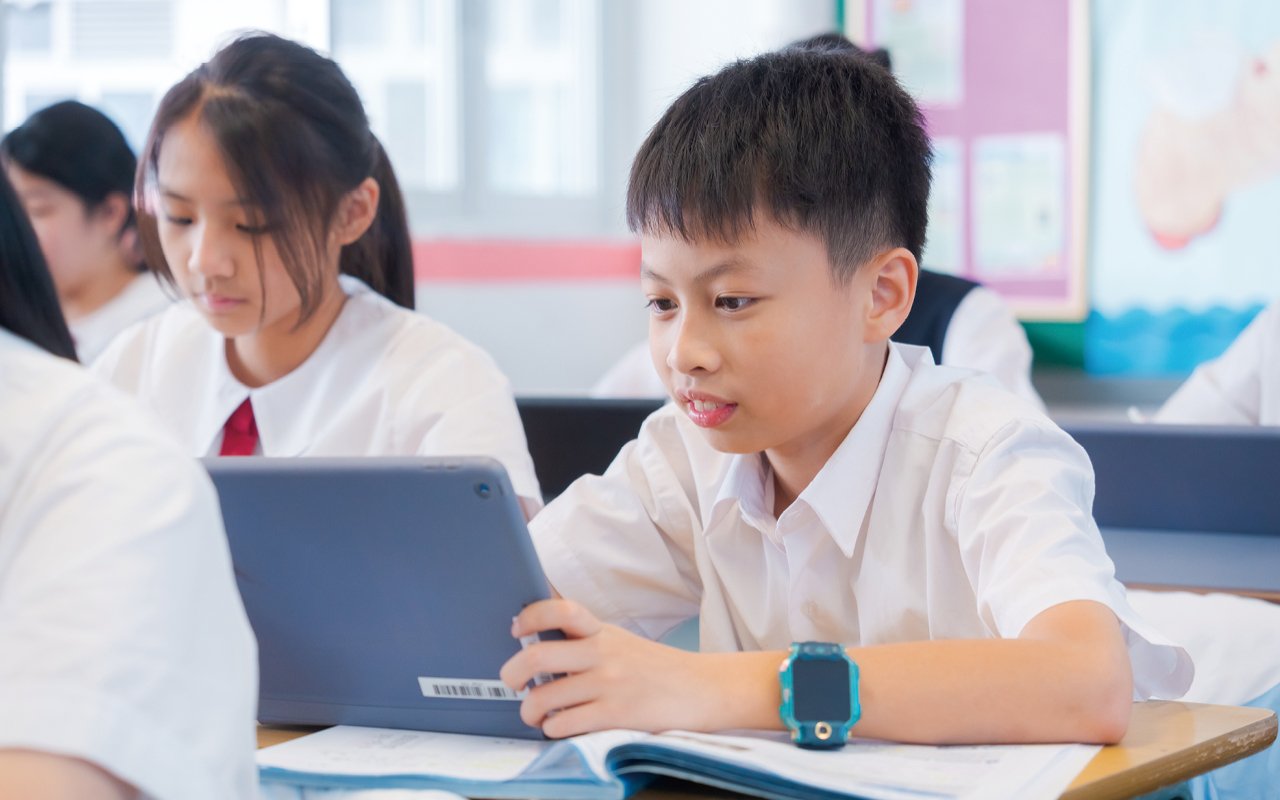 學校積極推動活動教學