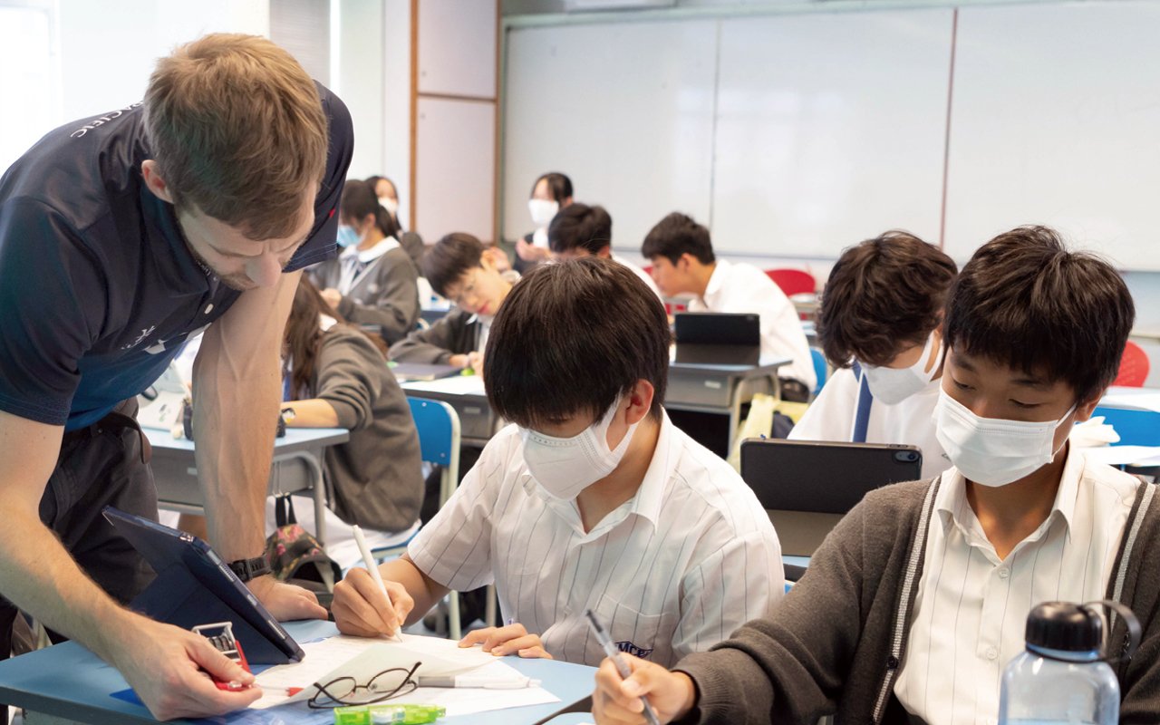 多元文化融合的校園