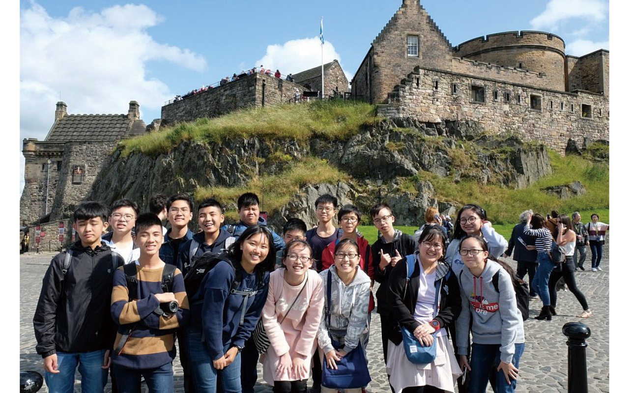 學校帶領學生前往以英文為主要語言的國家展開遊學之旅