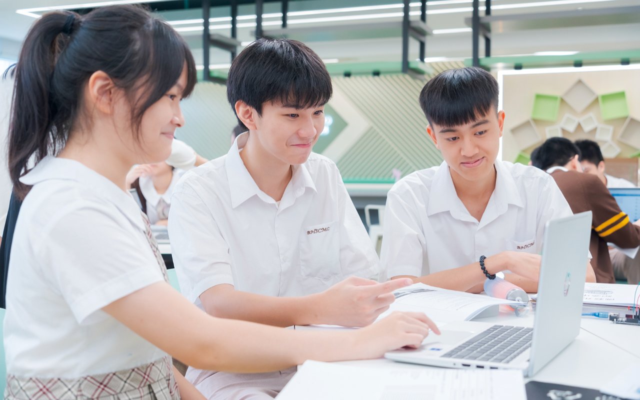 English Department actively optimizes courses