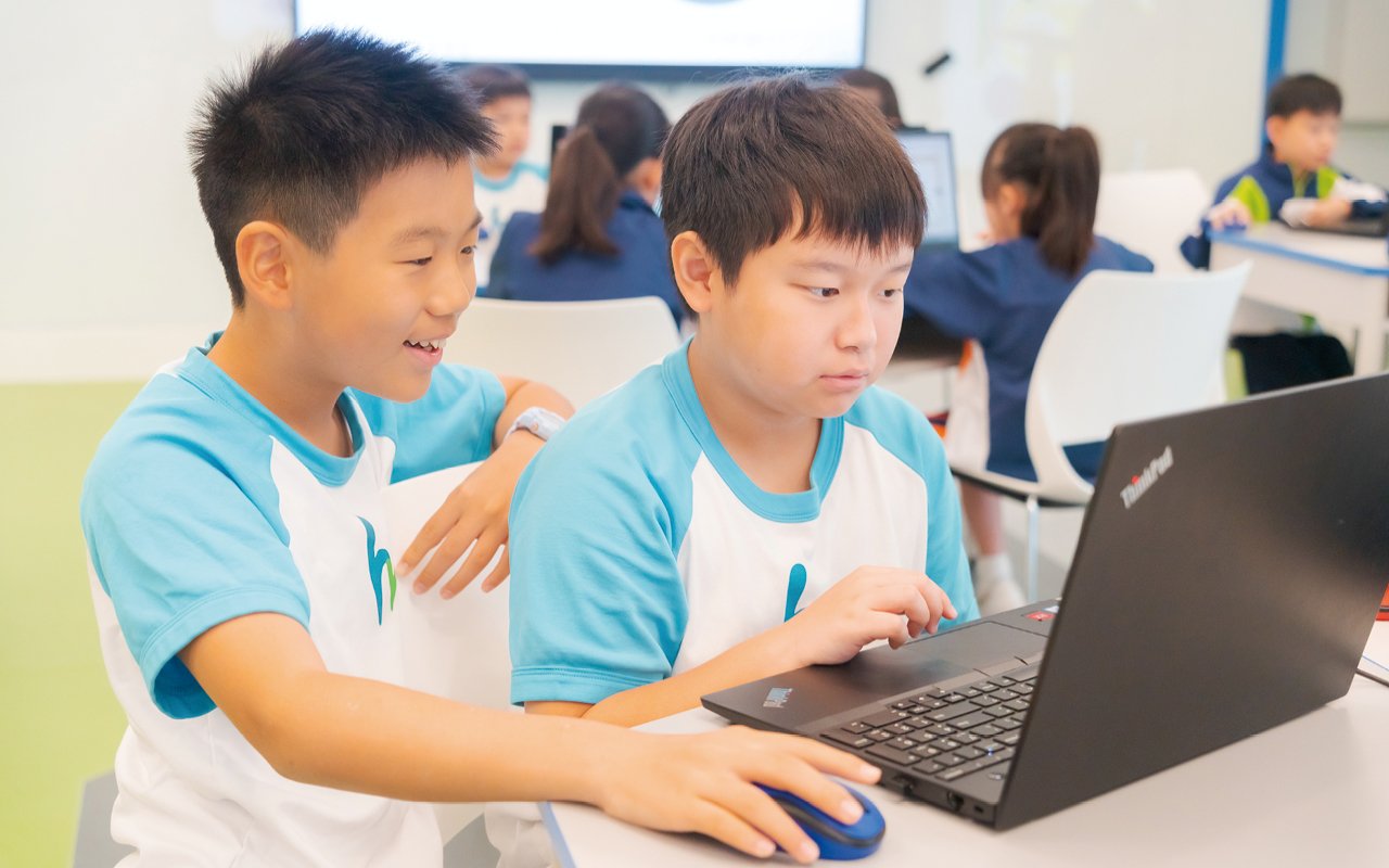 學校特別設計跨學科主題學習課程，並配合不同學習階段設計主題，例如二年級的「童夢同盟」、四年級的「夢想小種籽」、六年級的「智」趣生活等。