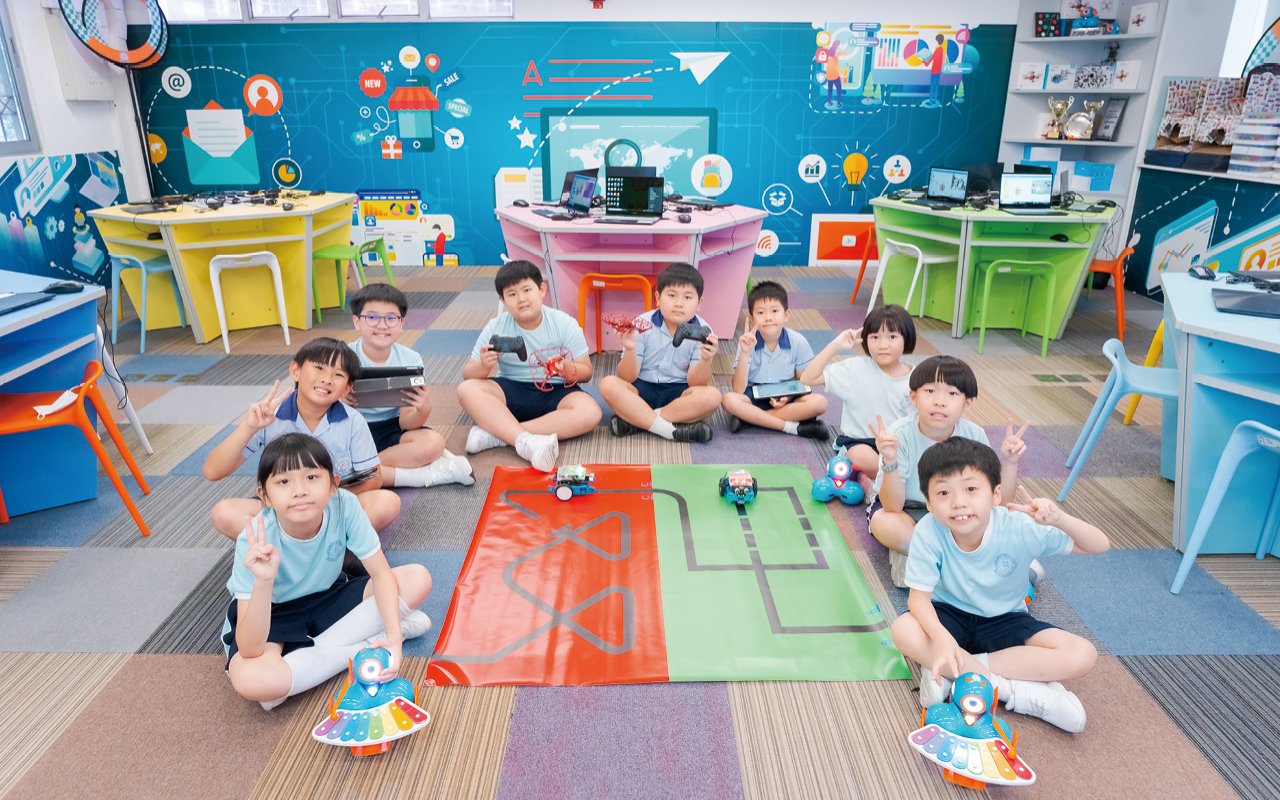 「學校積極舉辦多元化學習活動，提供機會讓同學將所學知識學以致用，豐富他們的學習經歷。