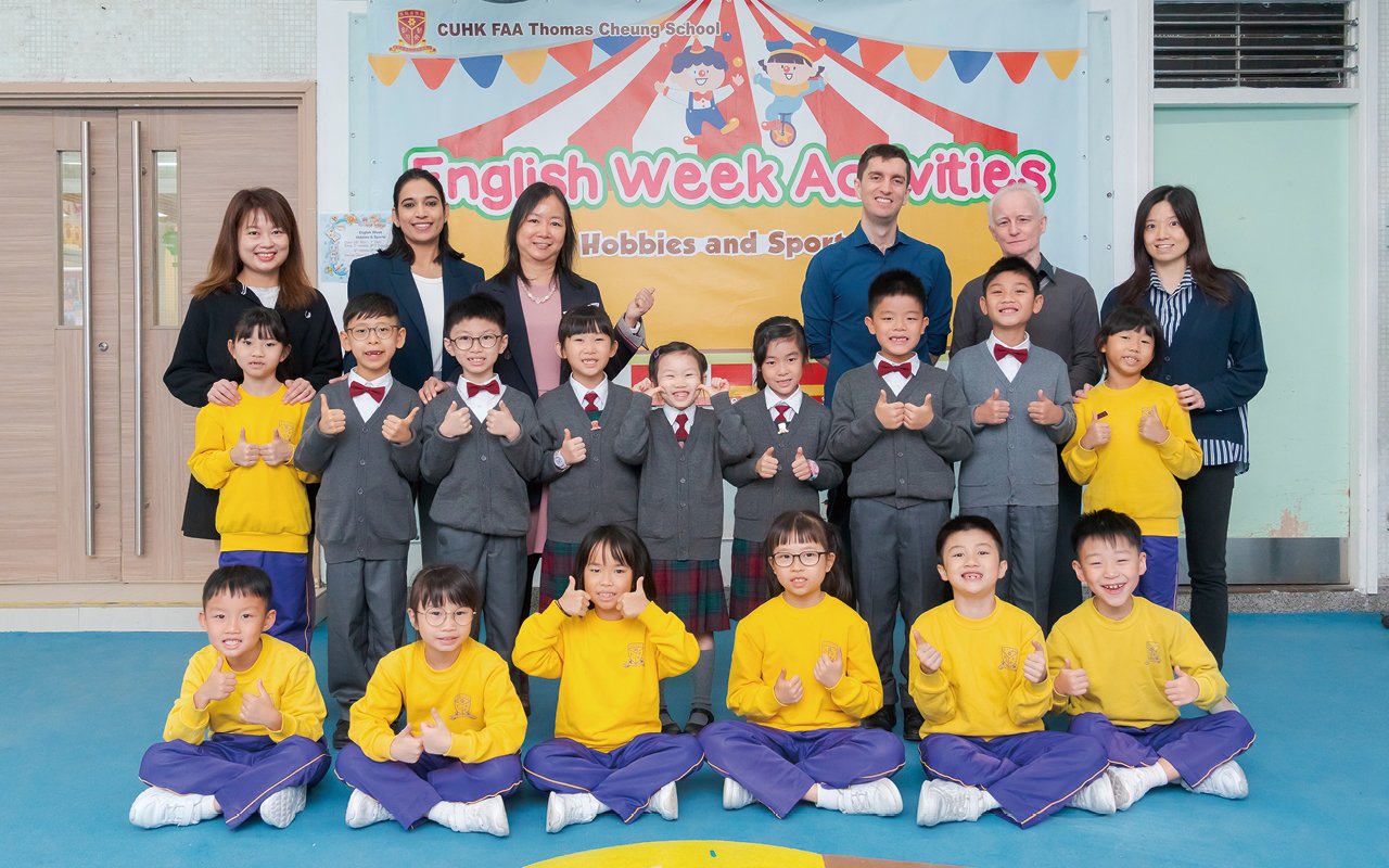 英文科四至六年級參加教育局的英語學習計劃「Keys2 Literacy Development」，每個年級設四個單元，每星期安排外籍老師與本地老師教授兩堂「Keys2」課，提升學生的閱讀與寫作能力。