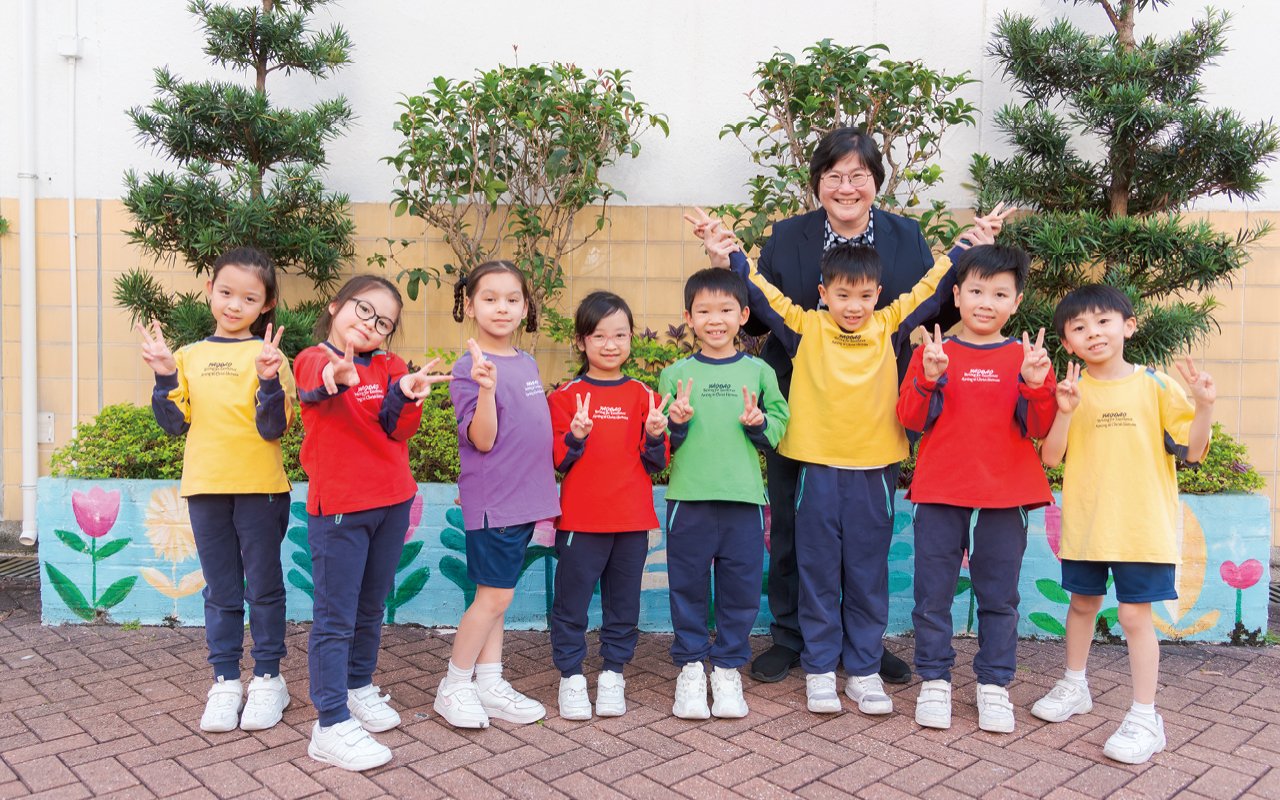學校秉持着「以學生為本」的教學目標，務求提供連貫、整體性的課程規劃，與學生共同學習，並為他們提供均等的學習機會。