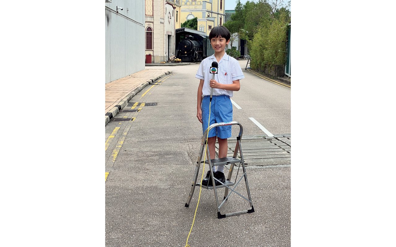 為了培養同學媒體及資訊素養，學校與無綫電視新聞部合作，舉辦「小記者訓練班」和「主播訓練班」，讓學生一嘗記者或主播的工作。