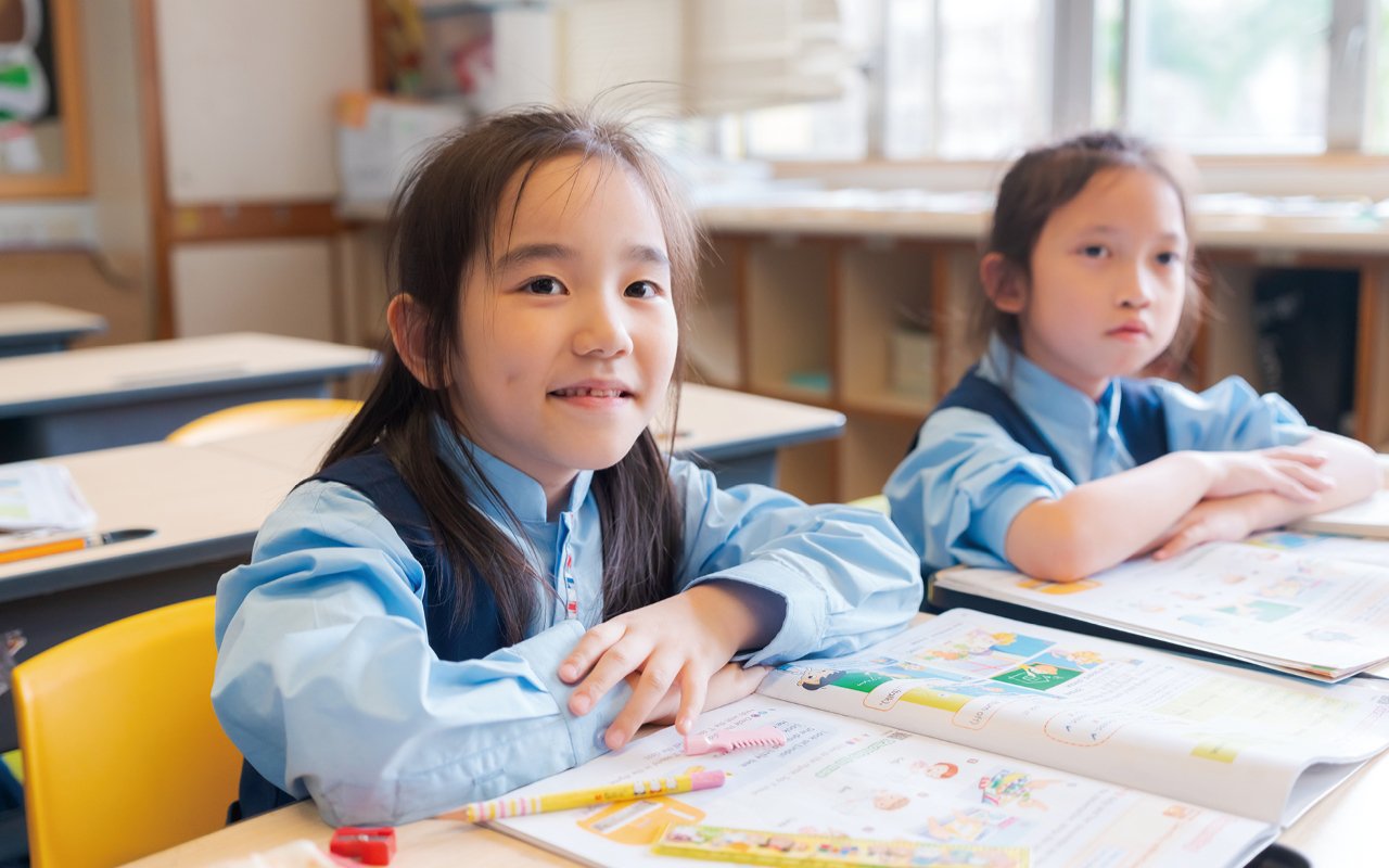 學校教授英語的成果顯著