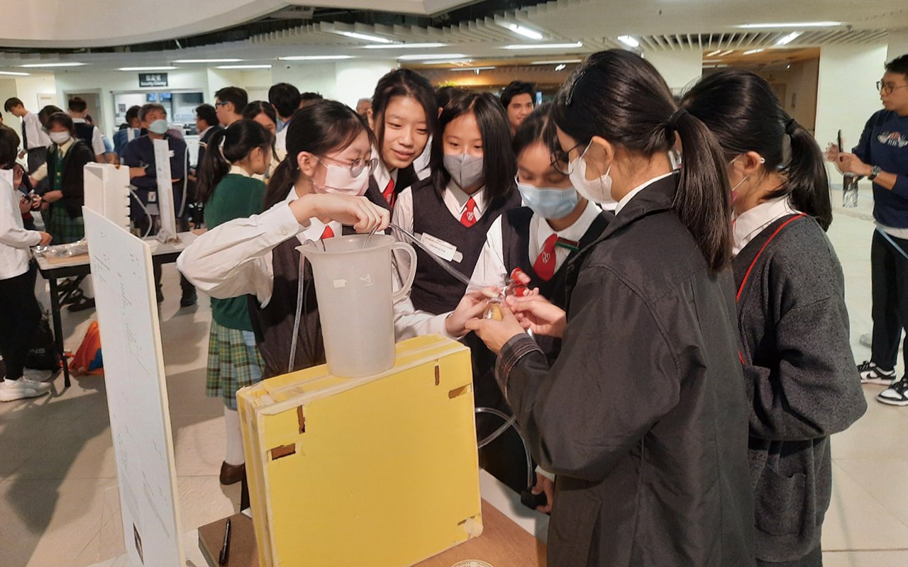 學校與時並進設計系統性的科技教育課程