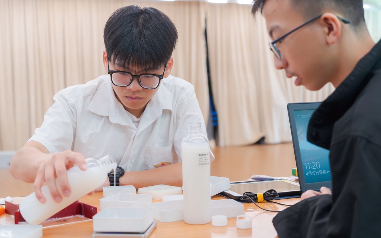 親身體驗人文學科重視的品德情意教育