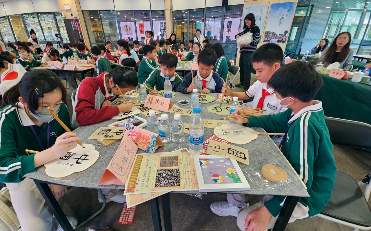 讓同學在課程以外繼續發展自己的興趣及潛能