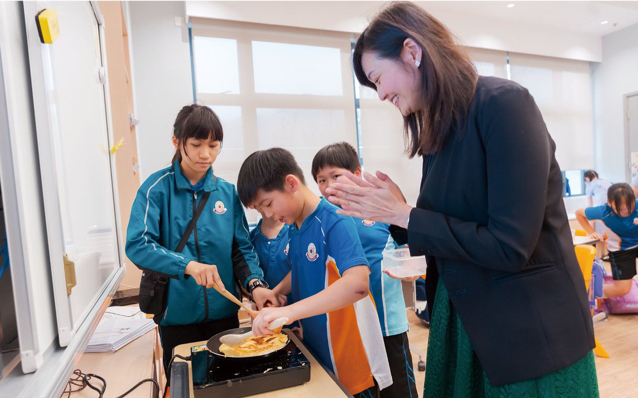 學校進一步優化課程內容