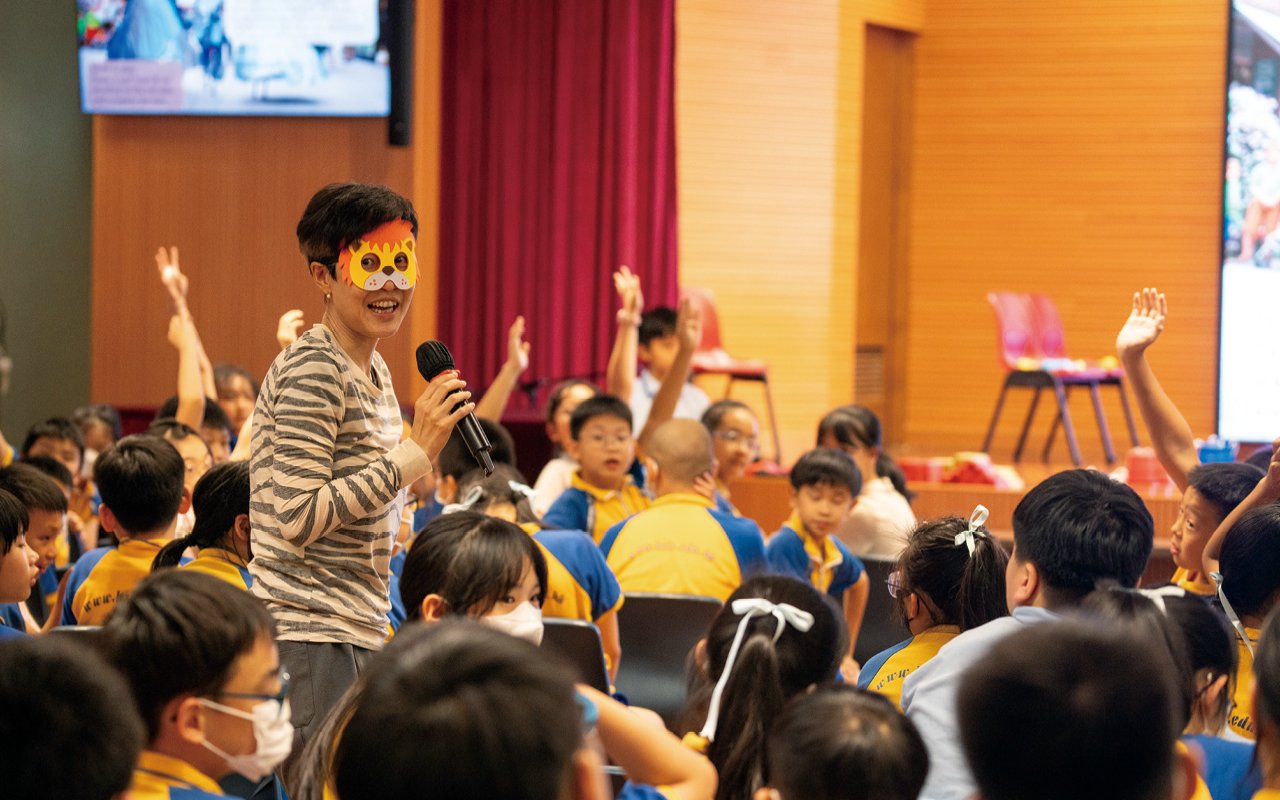 學校於 7 月舉辦了「世界文化日」