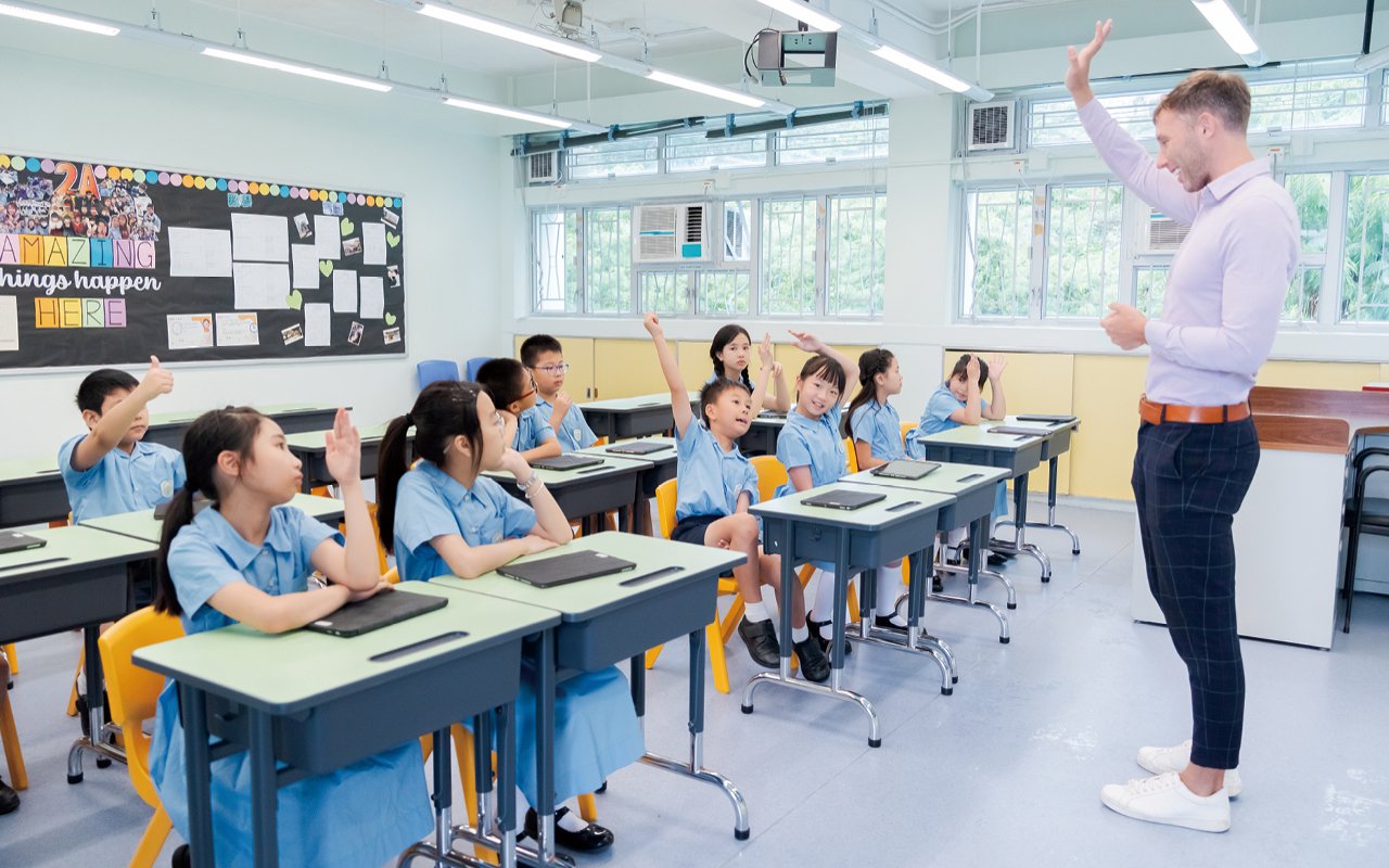 The school offers Phonics courses