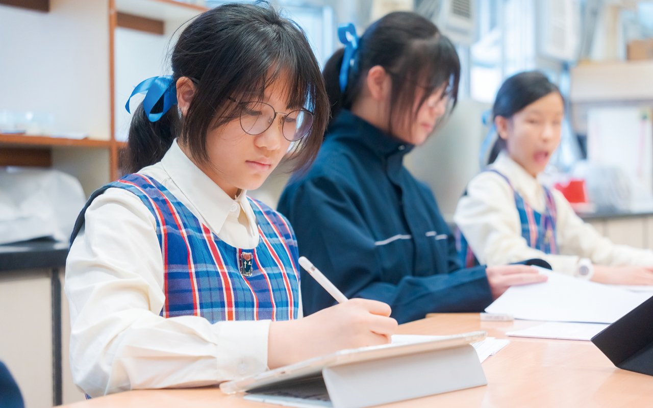 語文組老師貼心照顧同學的學習多樣性，用心調適校本課程