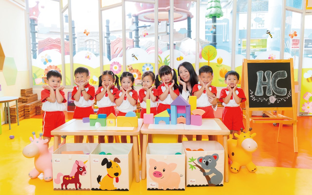 聖公會慈光堂聖匠幼稚園（分校）秉承「非以役人，乃役於人」的精神
