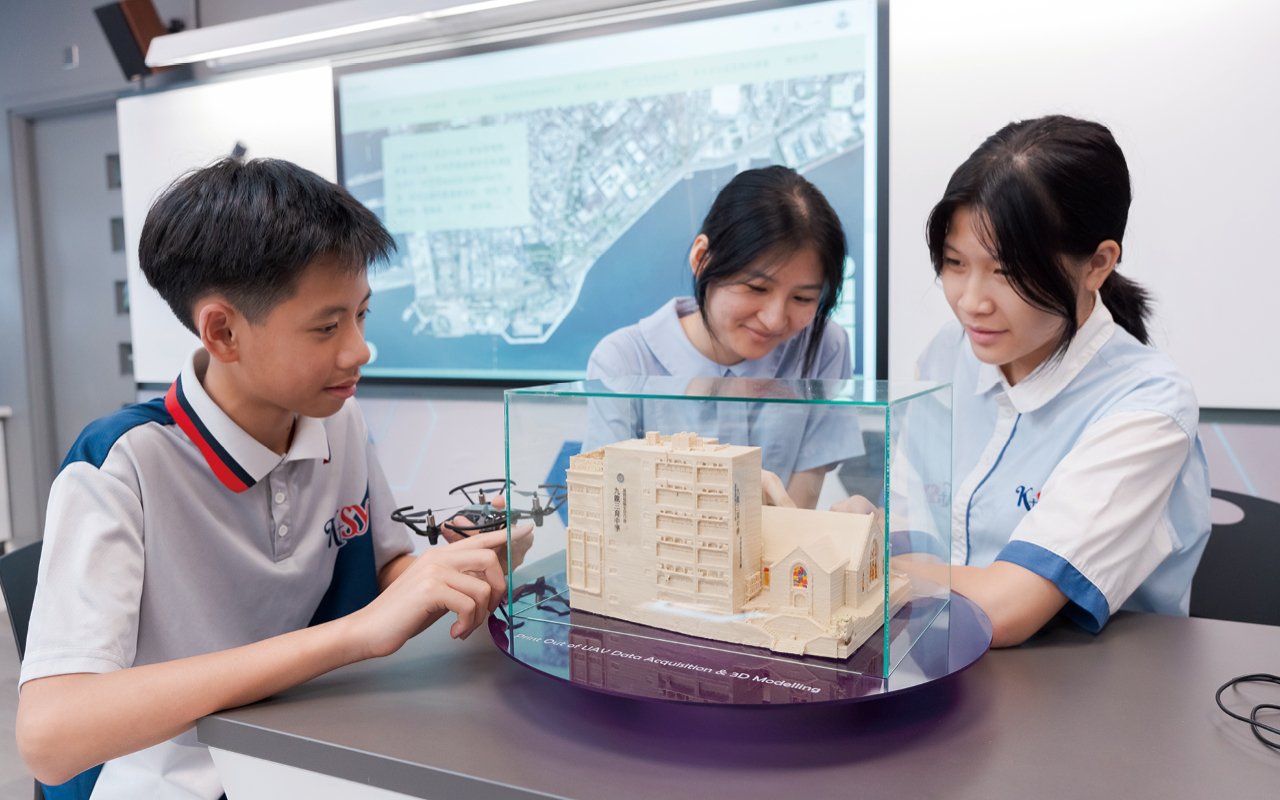 學校共設兩個校舍，在空間利用上有更大的彈性