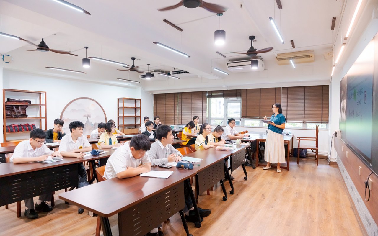 學校貫徹體驗式學習的教育理念，引導和教育同學提升自律、自信、自強能力