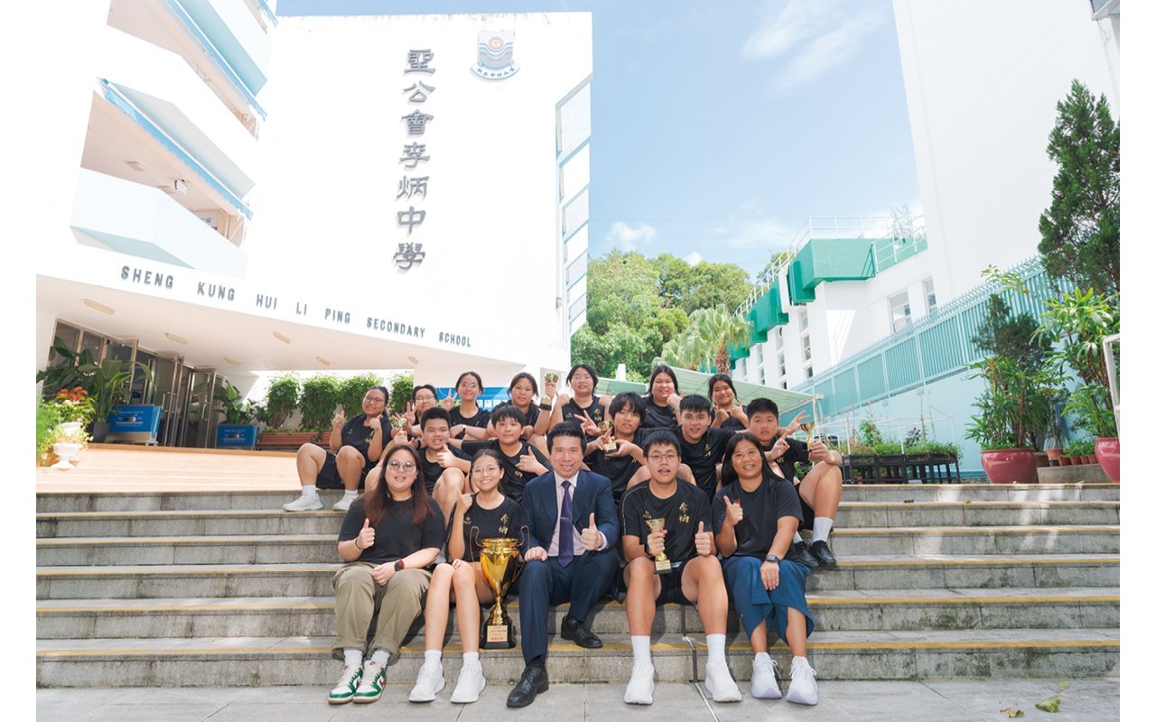 繼續在教育創新之路上勇往直前，為學生開創更美好的未來