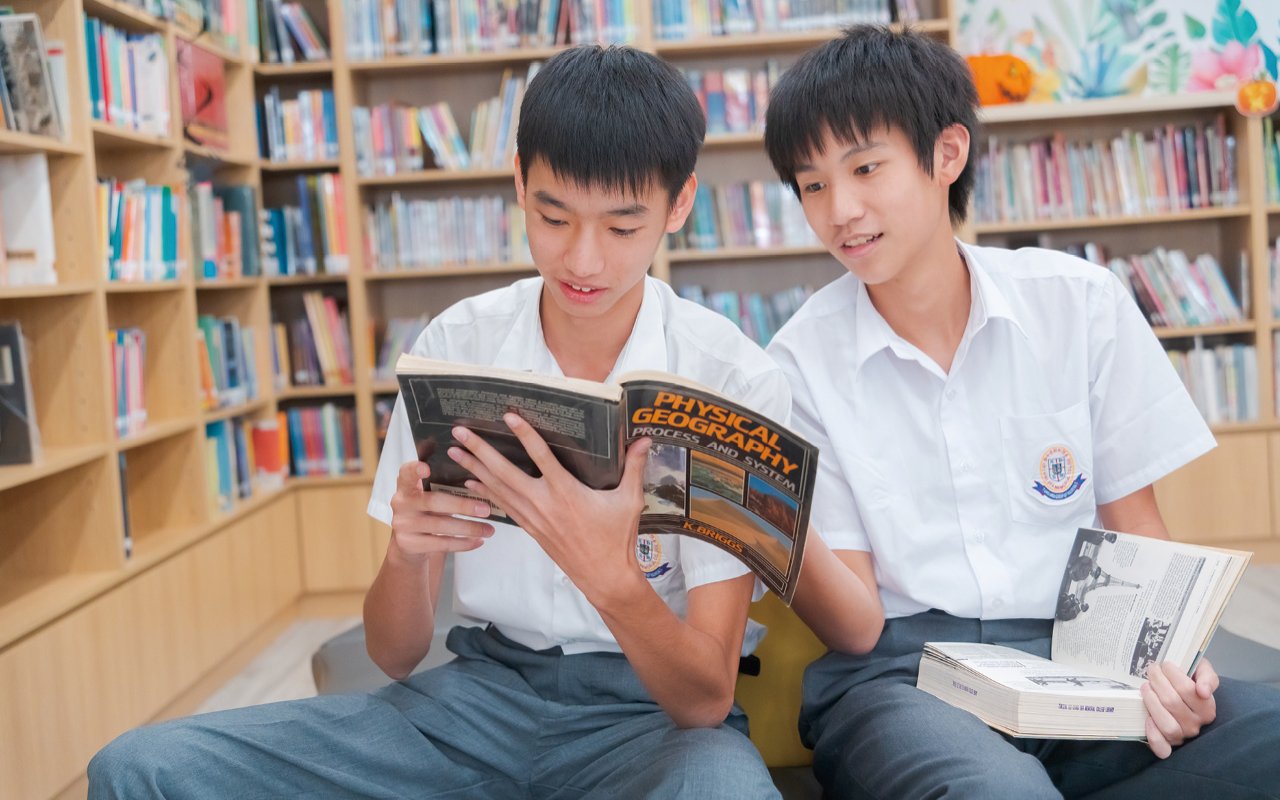 學生會在學校的指導下提前訂立志向，升高中時便能夠選修相應的學科