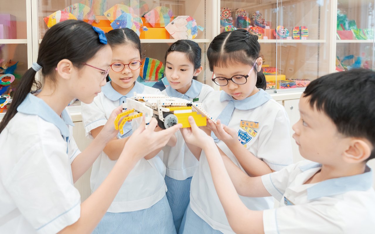 在幼小銜接方面，學校花了大量的時間和精力，制定全方位的適應策略