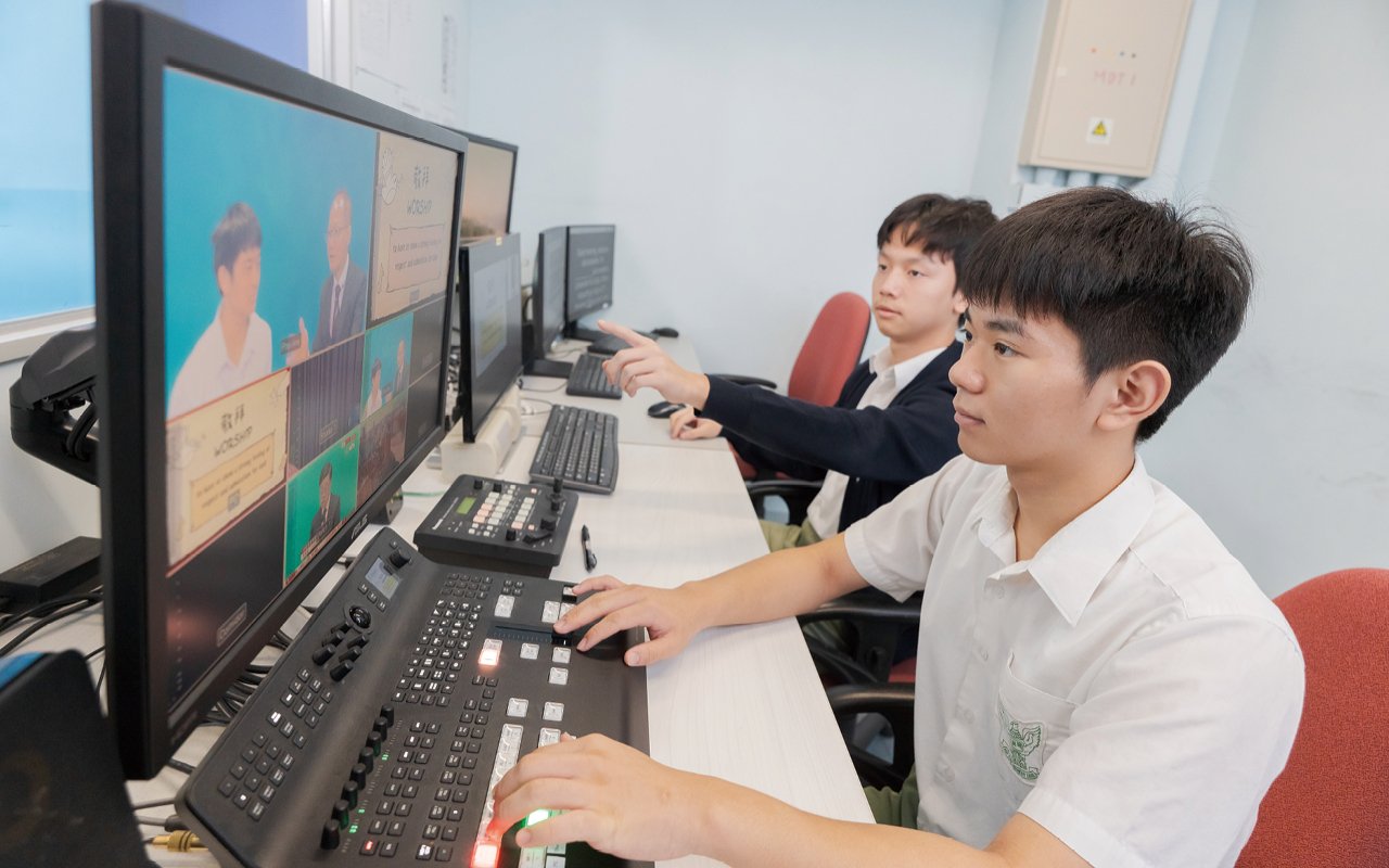 學校積極為同學安排不同的英語活動，以趣味的方式提升英語學習興趣