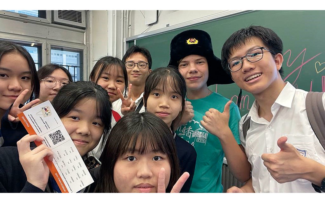 學校貫徹因材施教的理念，採用小班教學政策