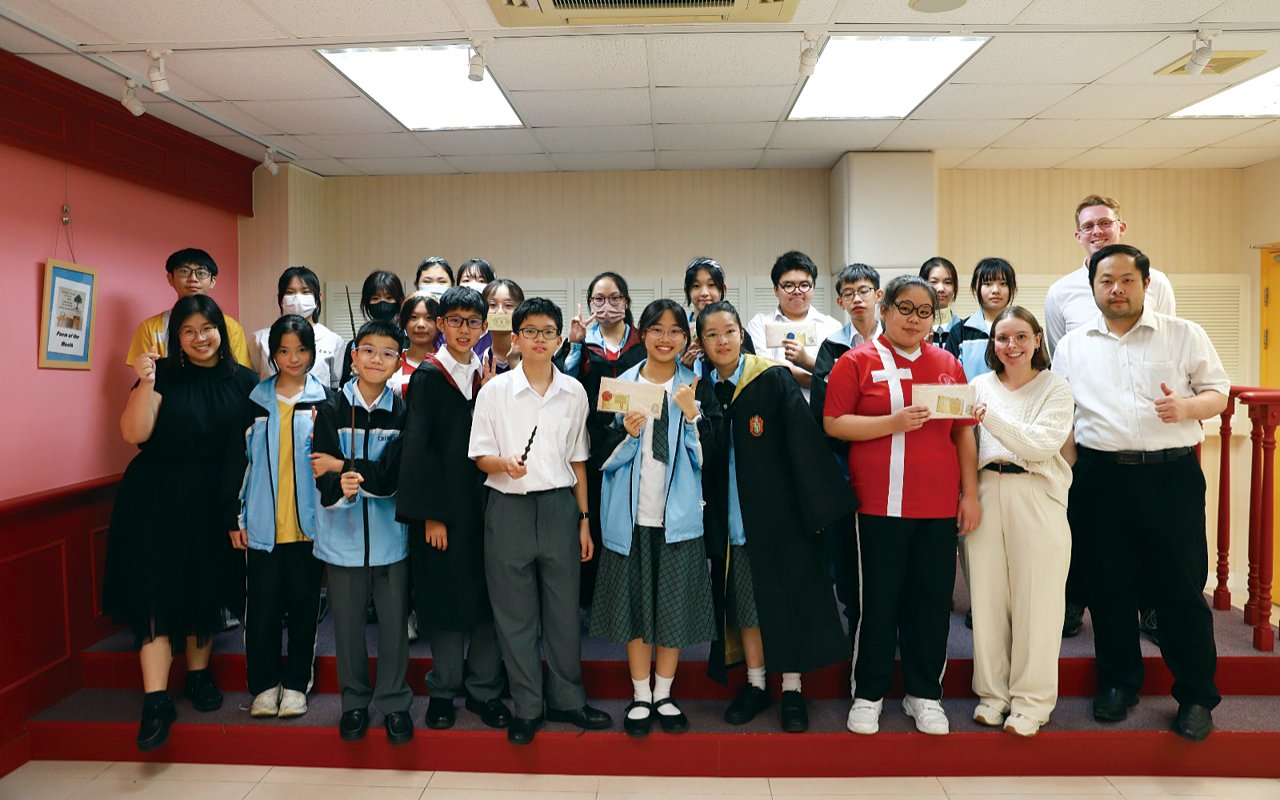 學校一直英語活動豐富，今年學校兩位外籍老師更以《哈利波特》為年度主題，串連全年的英語活動