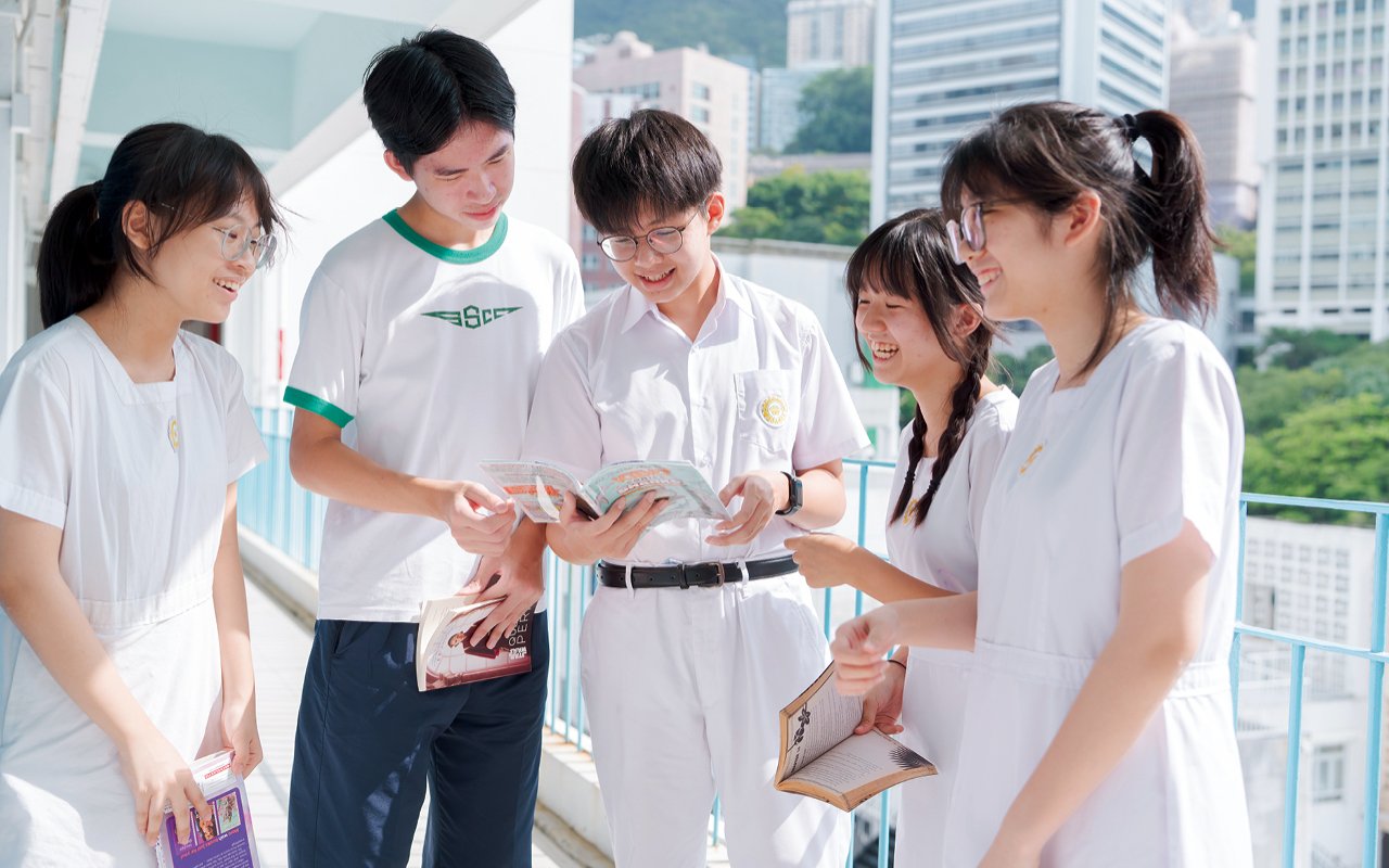學校亦參加了教育局的語文教學支援計劃