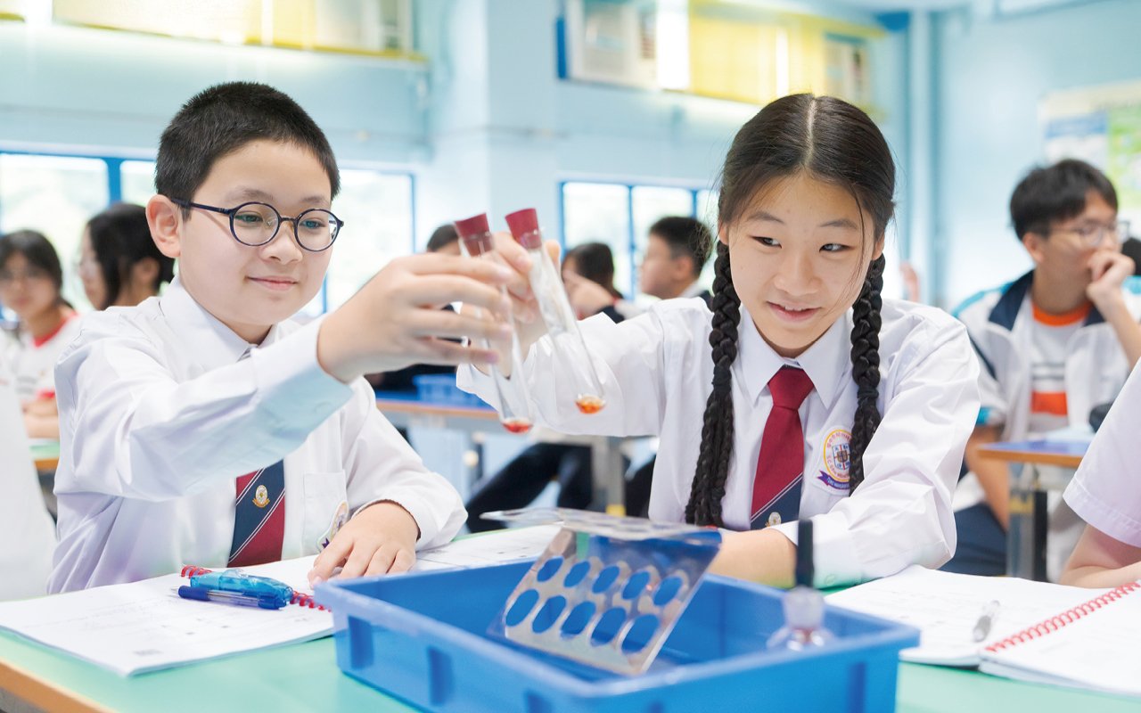 學校特別推出銜接項目，以協助同學熟悉英文授課環境