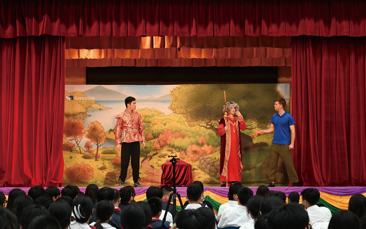 學校亦致力為同學創造輕鬆愉快的英文學習環境