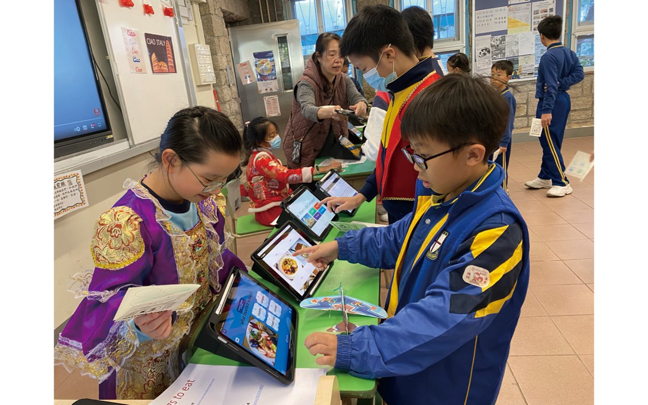 老師亦會在日常課堂中展開小組學習