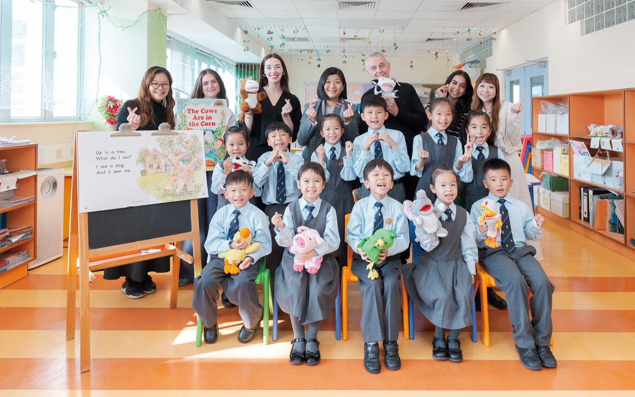鳳溪創新小學相信每位小朋友都是一顆星，本年度以「Together We CAN Be Stars」 為主題，提供優質全人教育