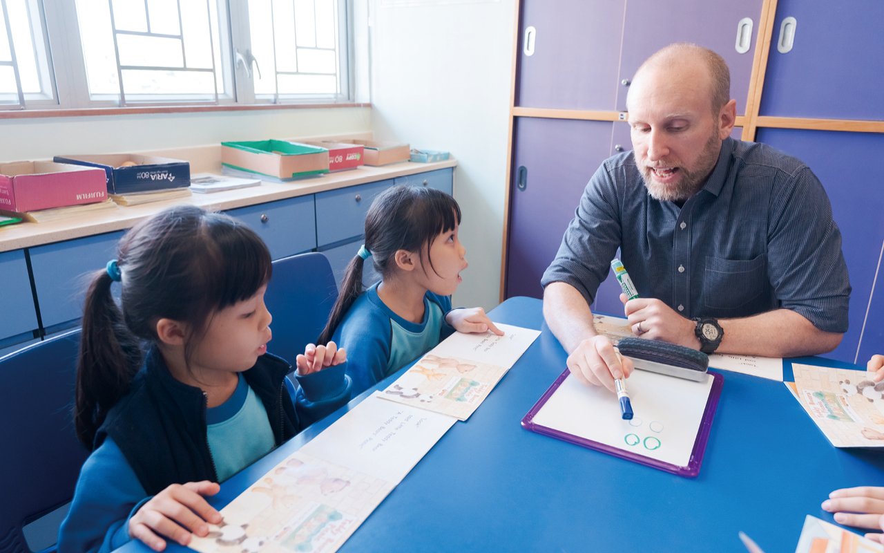 學校今年共有4位外籍英語老師