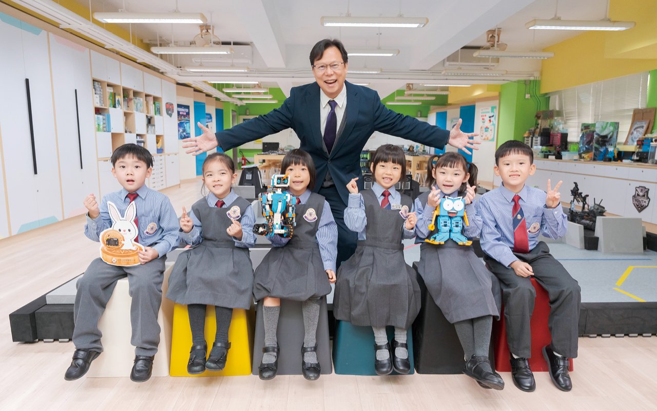 讓學生在輕鬆愉快的氛圍中，逐步建立對英語的興趣與信心