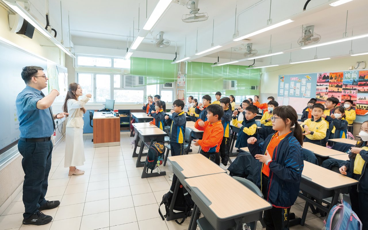學校積極建構英語協作教學文化