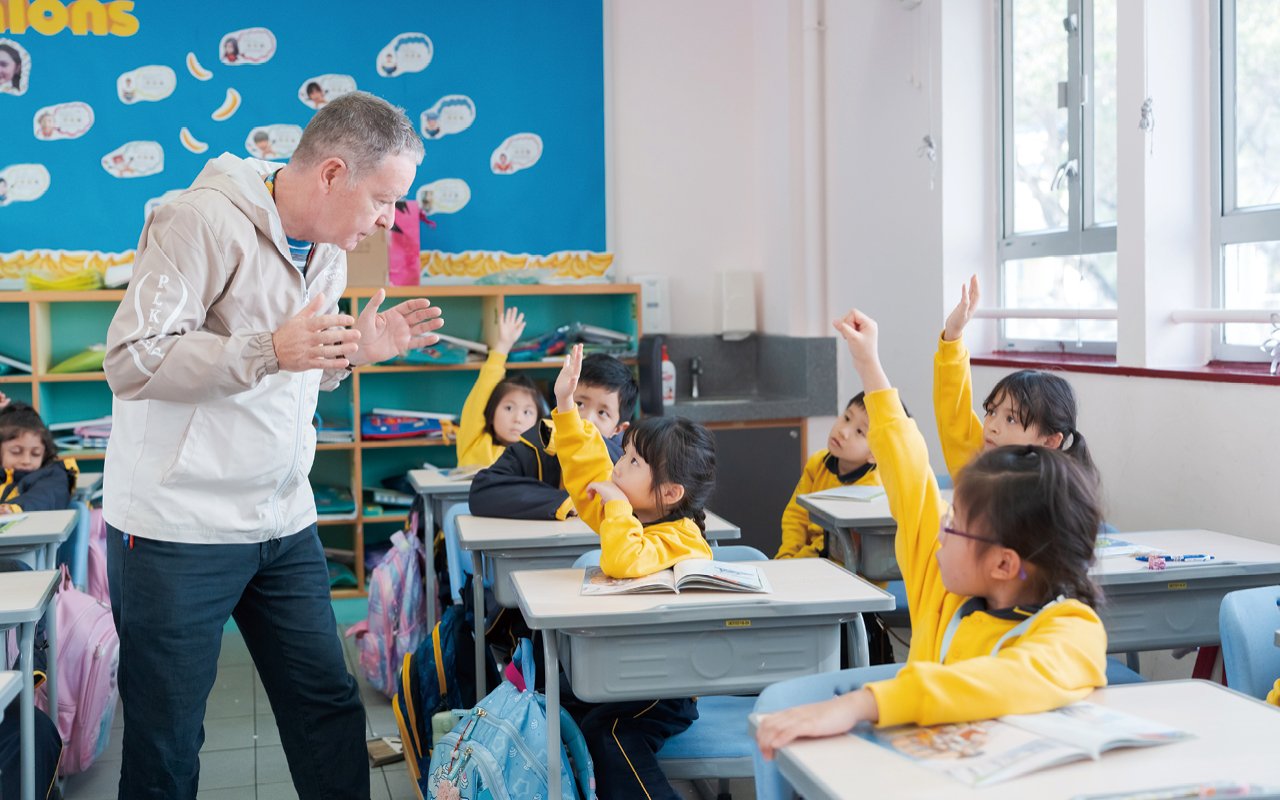 為學生在學校裏構建全方位的英語環境