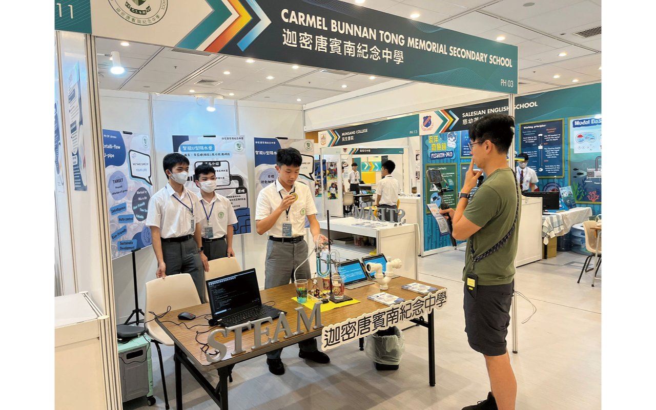 學校安排學生參加聯校科學展